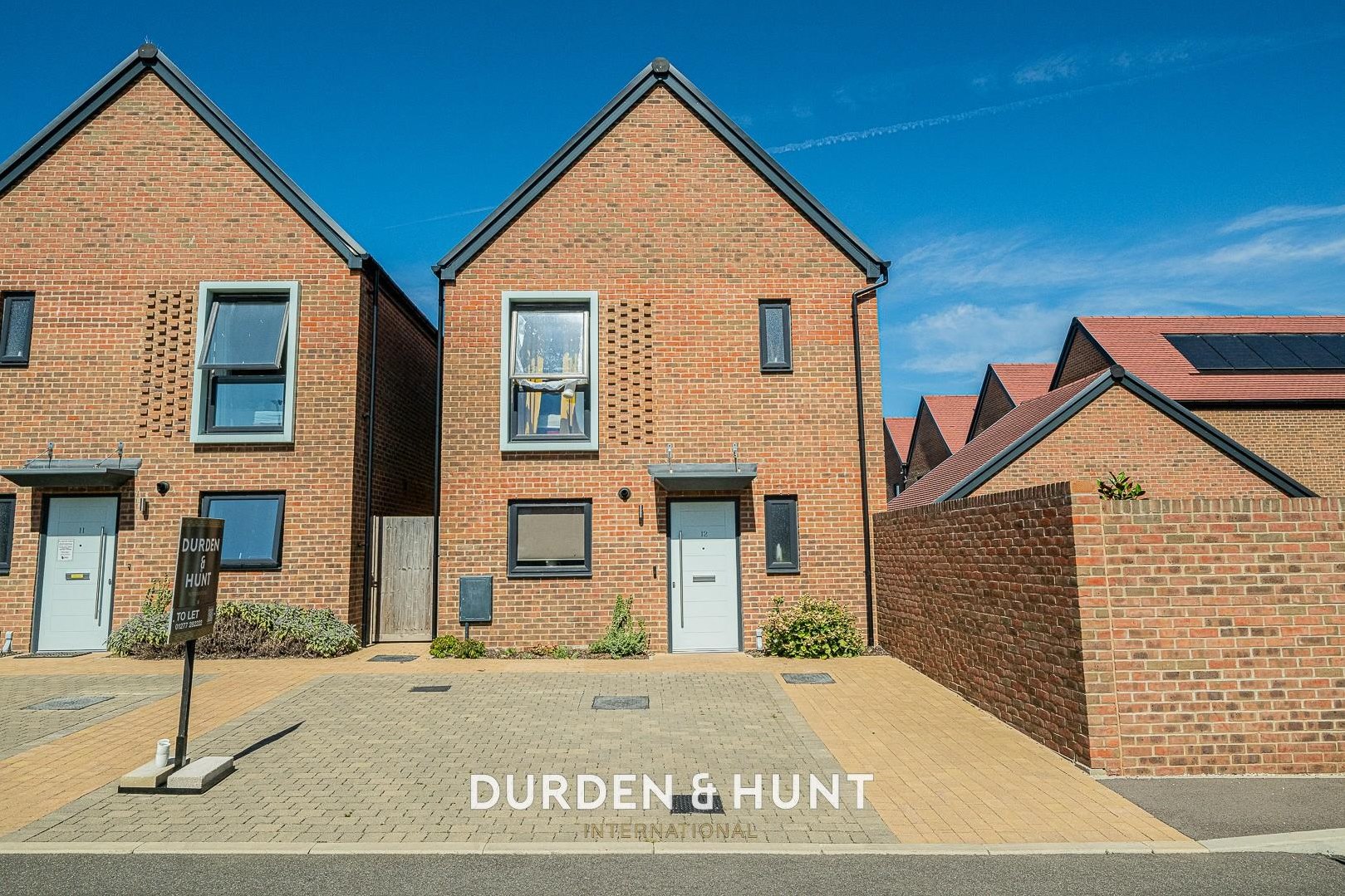 3 bedroom Detached house To Let