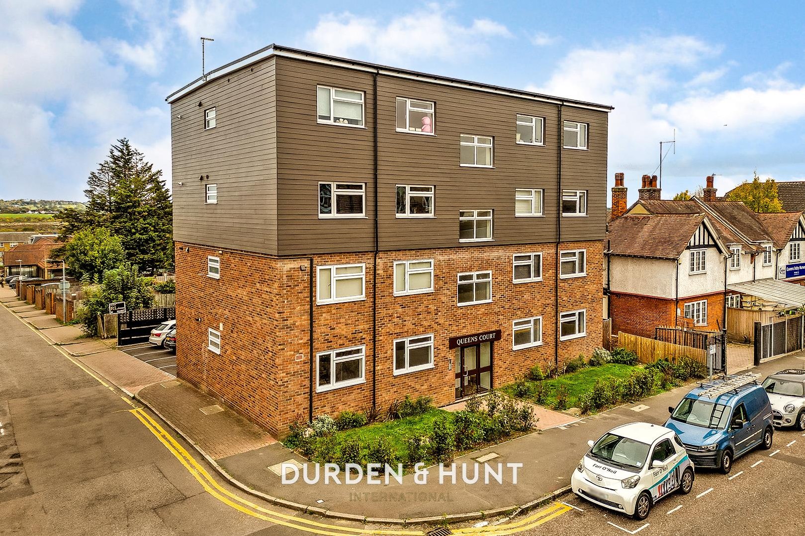 2 bedroom Apartment For Sale