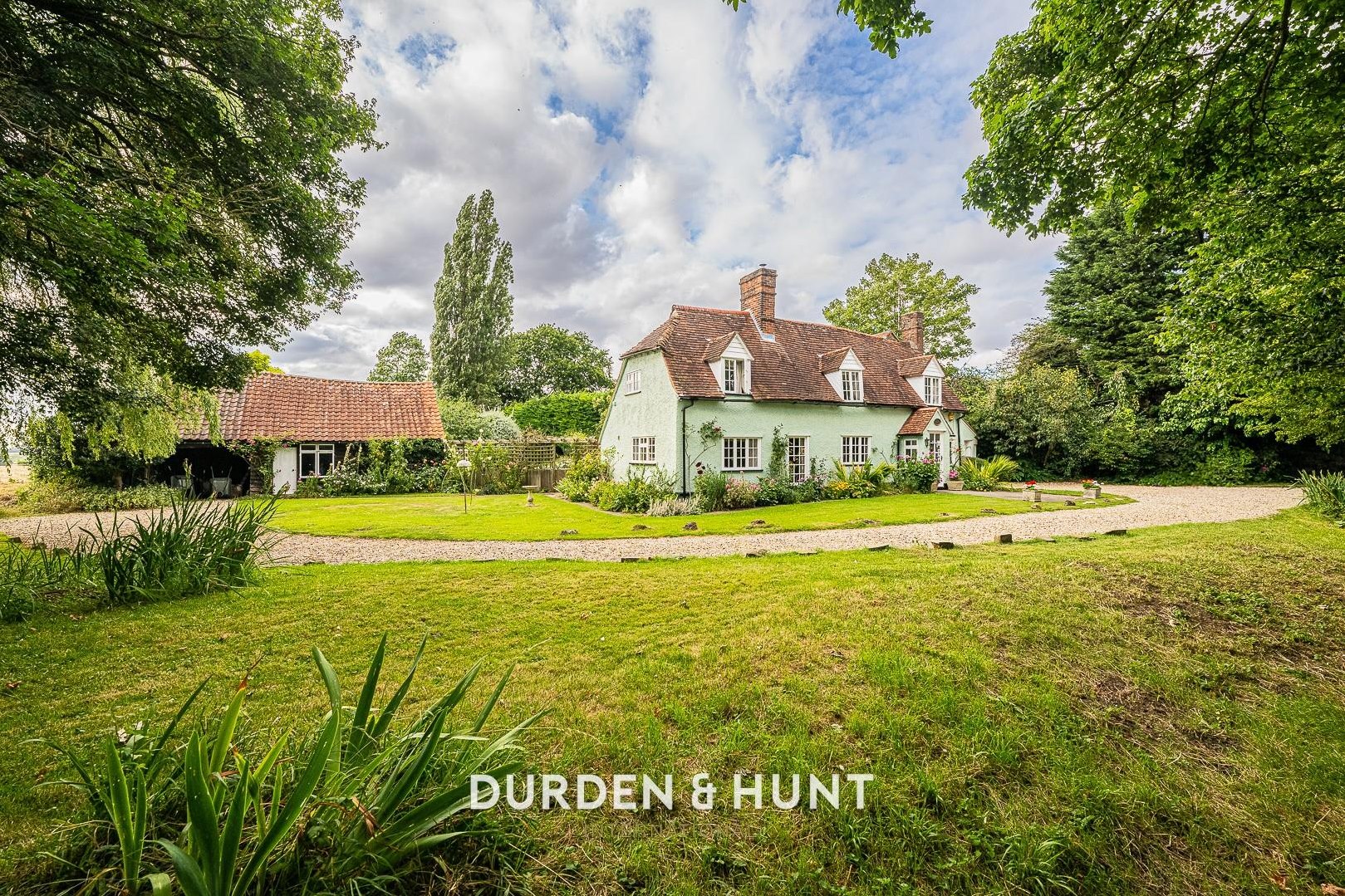 4 bedroom Cottage Under Offer
