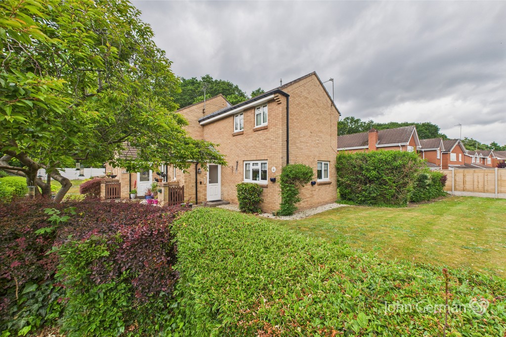 2 bedroom Property For Sale