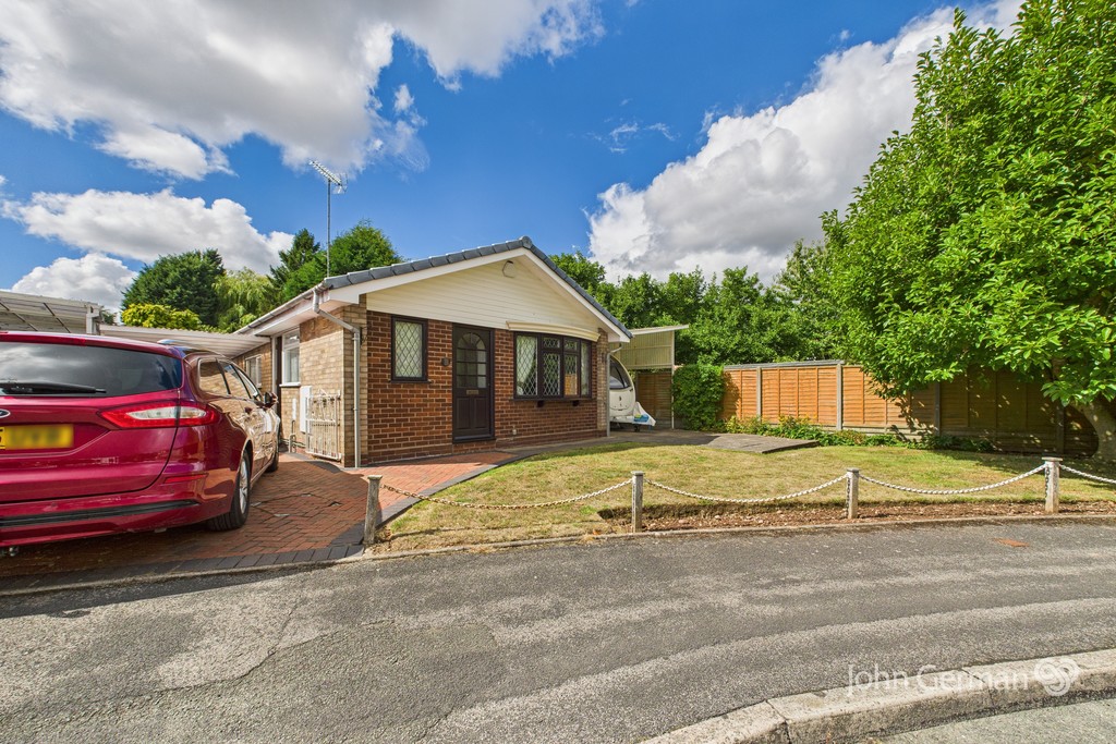 2 bedroom Detached house For Sale