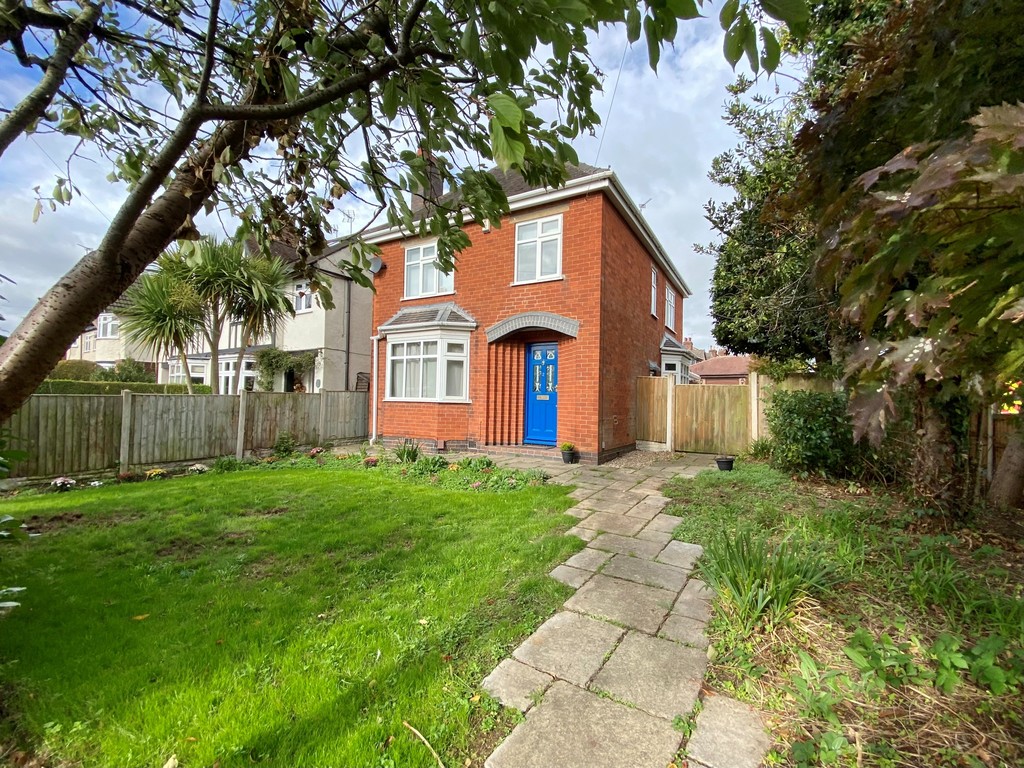 3 bedroom Detached house For Sale