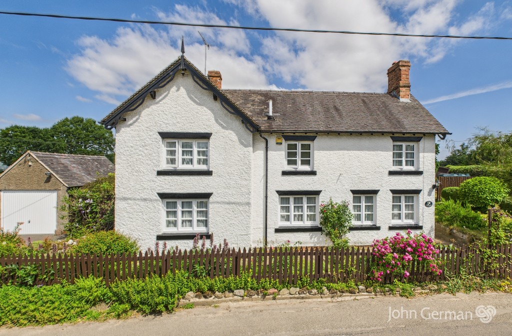 3 bedroom Detached house For Sale