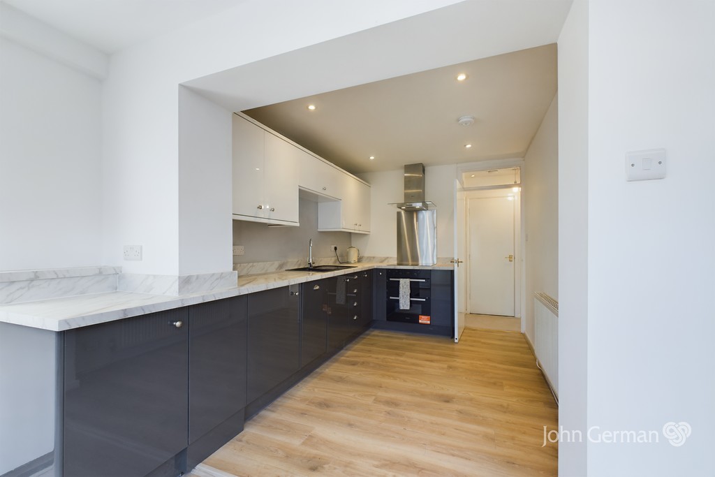 2 bedroom Property For Sale
