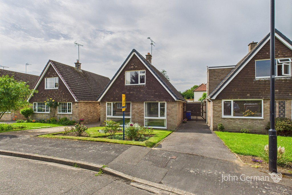 2 bedroom Detached house For Sale