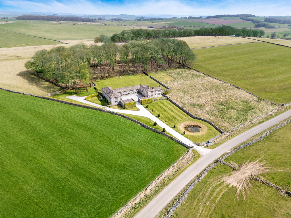 6 bedroom Detached house For Sale