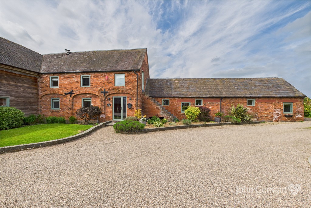 4 bedroom Barn For Sale