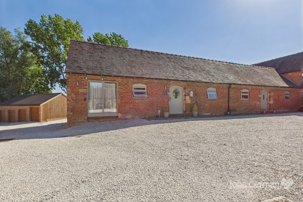 4 bedroom Barn For Sale