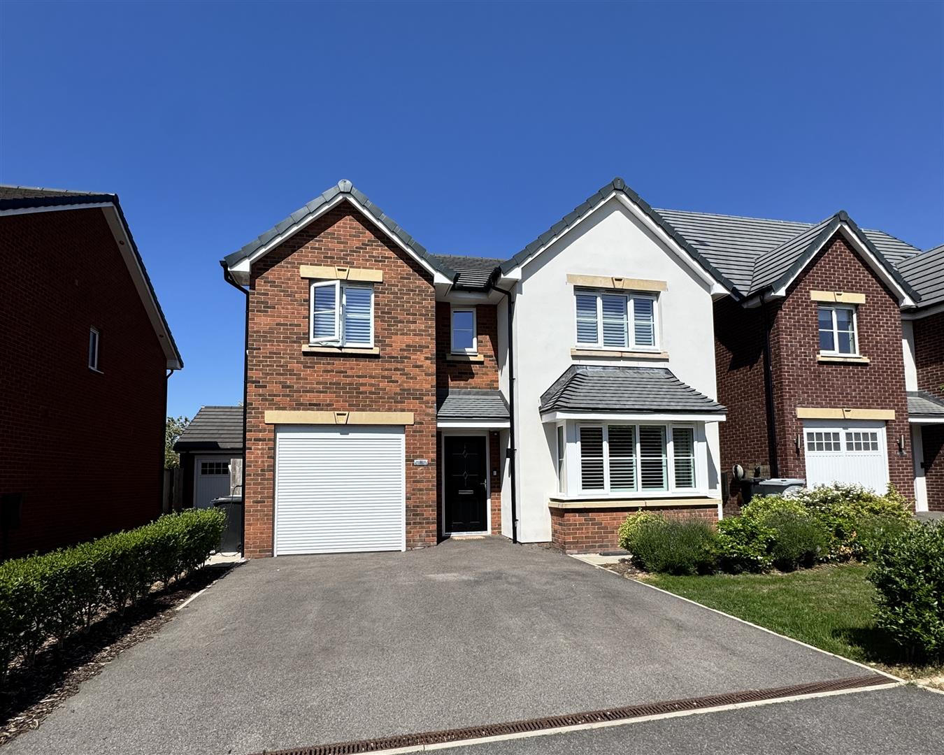 4 bedroom Land (Residential) For Sale