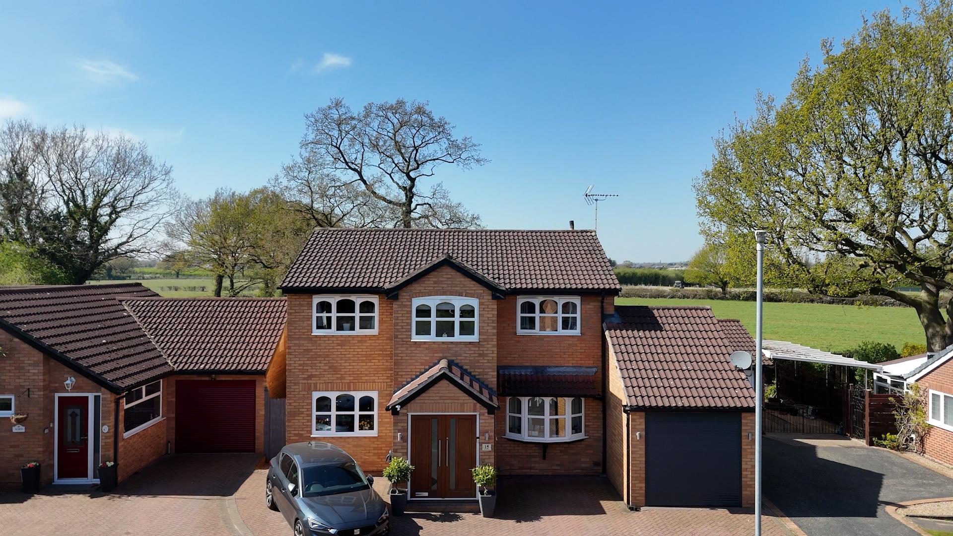 5 bedroom House (unspecified) For Sale