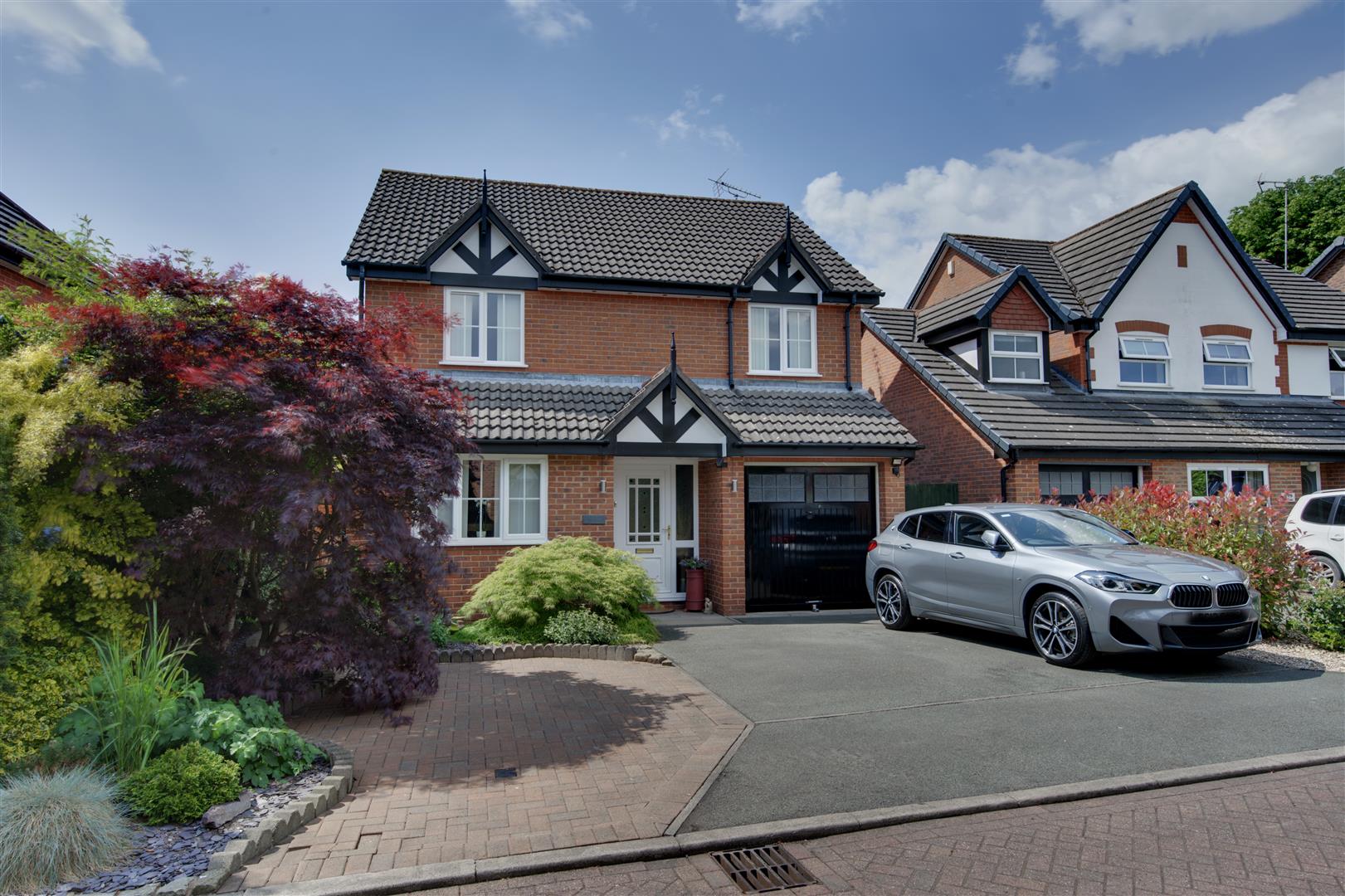 5 bedroom House (unspecified) For Sale