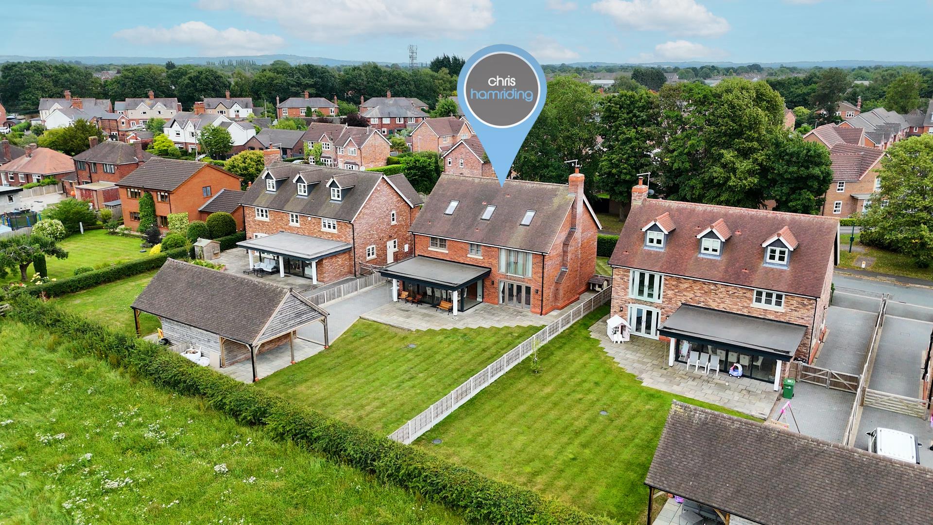 7 bedroom Terraced House For Sale