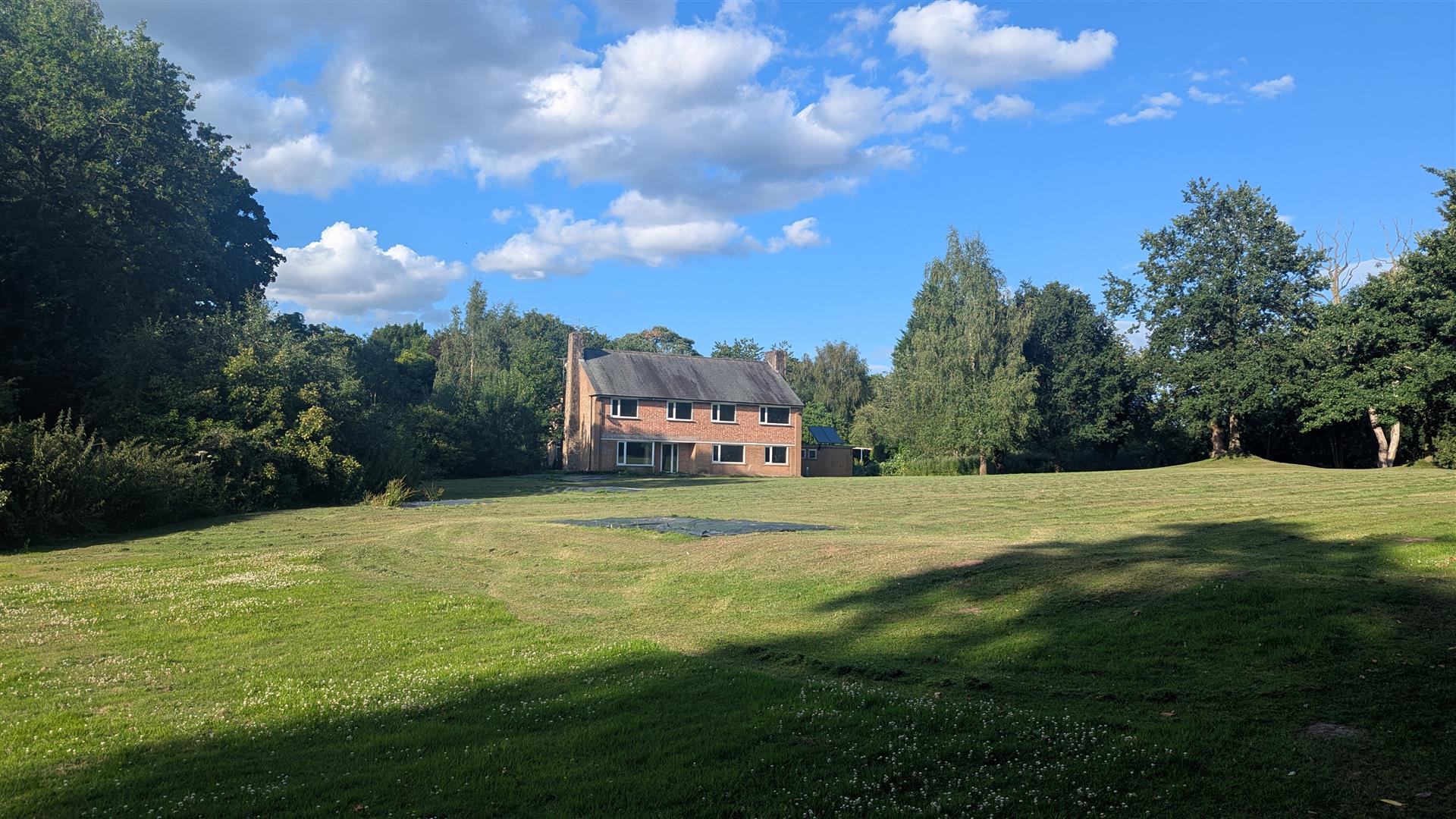 6 bedroom Apartment For Sale