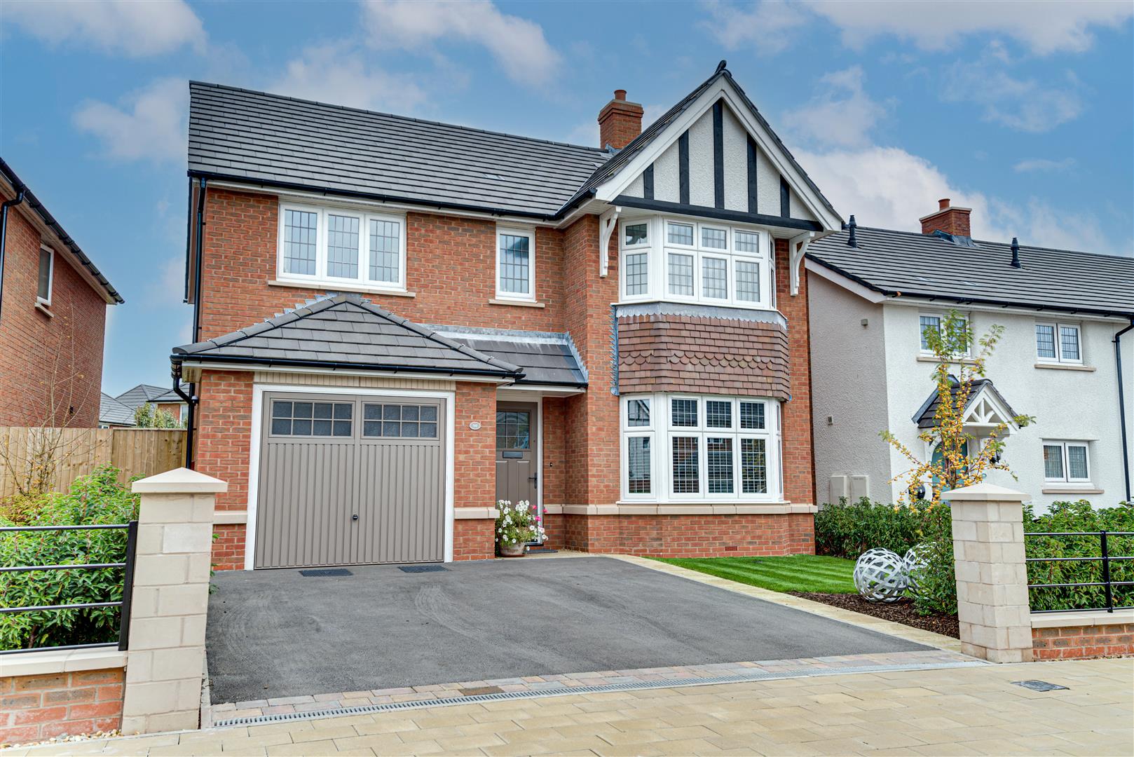  Terraced House For Sale