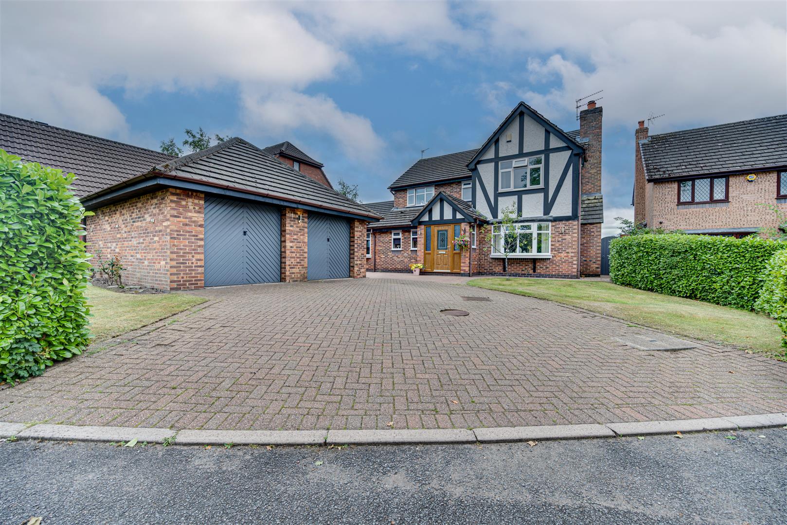 Detached house For Sale