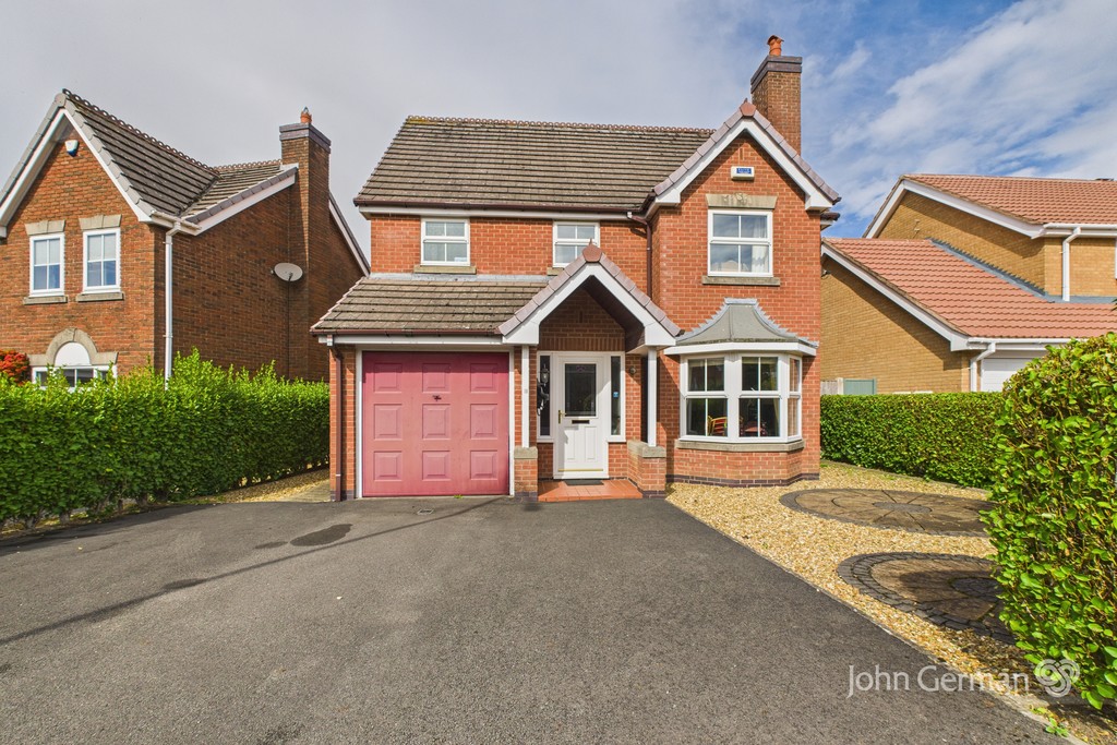 4 bedroom Detached house For Sale