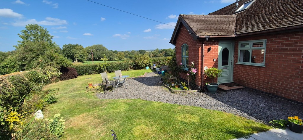 3 bedroom Property For Sale