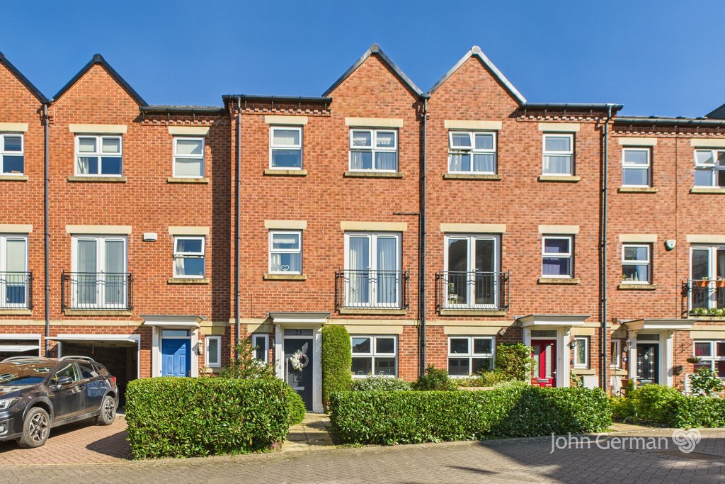 4 bedroom Town house For Sale