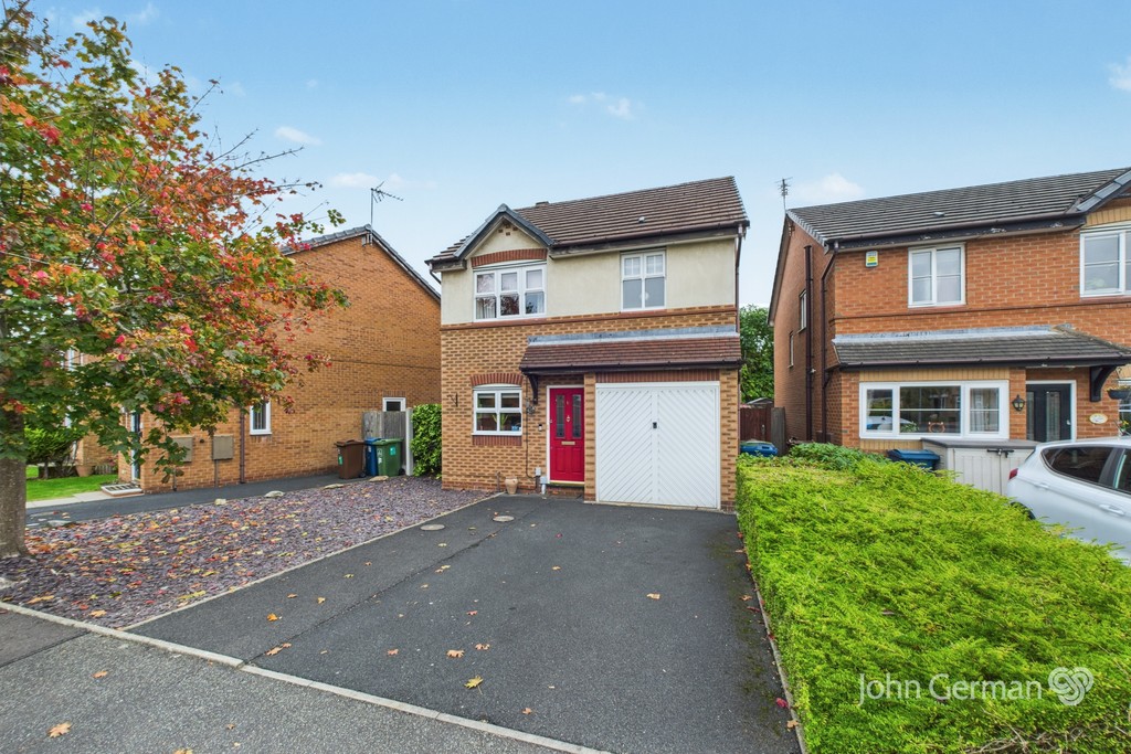 3 bedroom Detached house For Sale