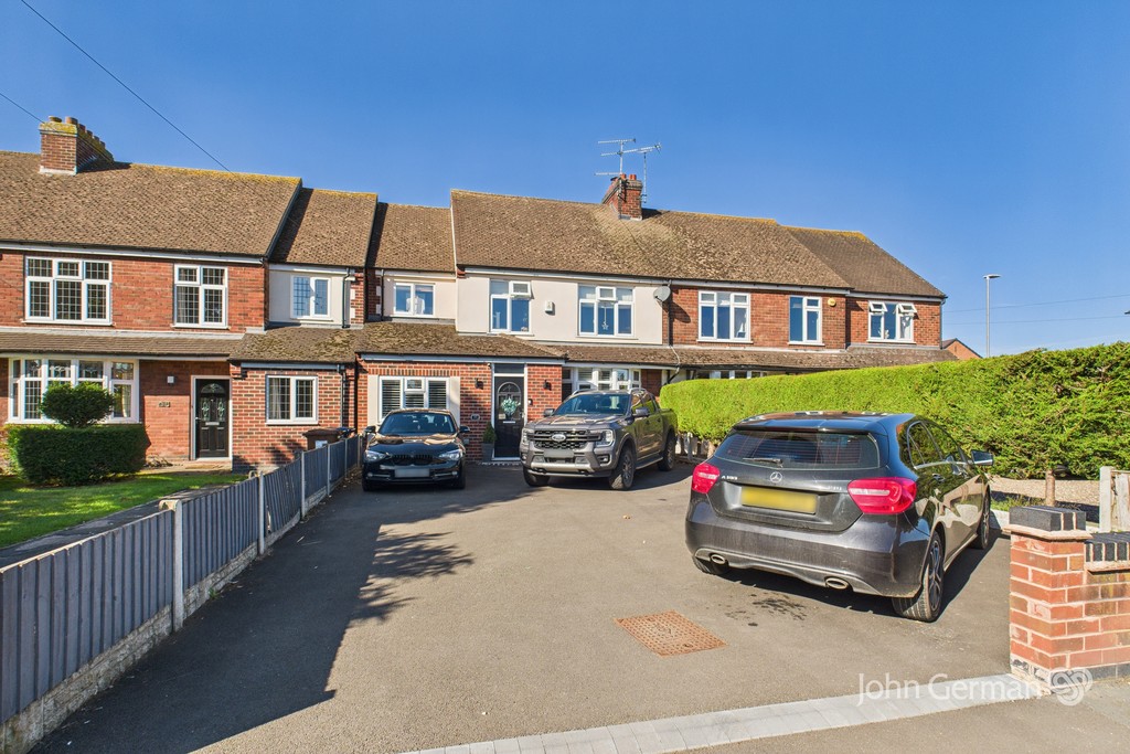 5 bedroom Semi-detached house For Sale