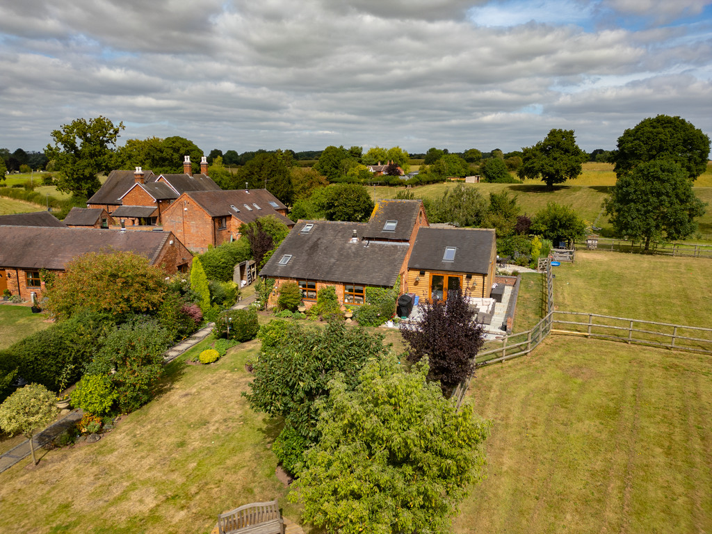 3 bedroom Barn For Sale