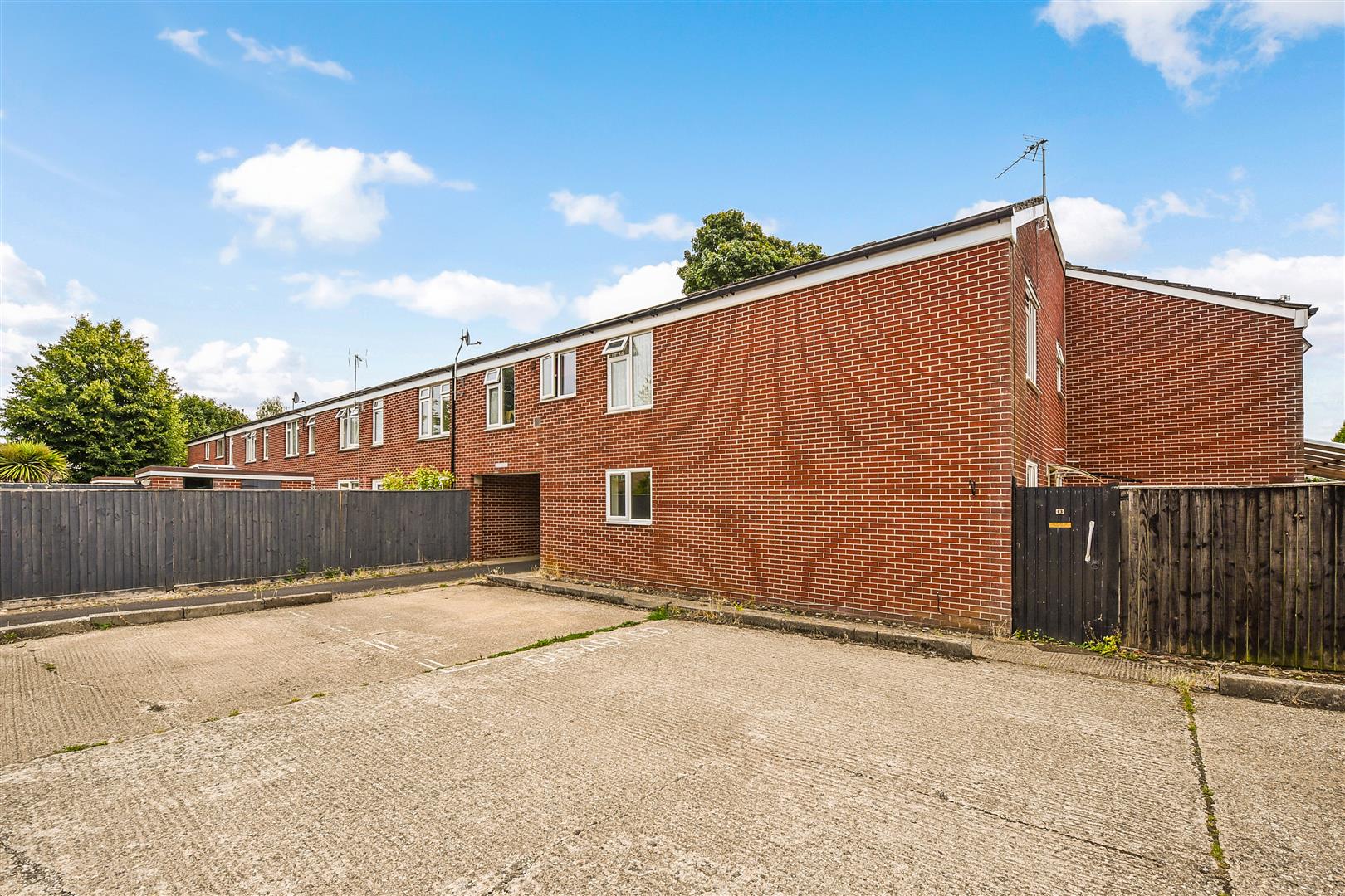 1 bedroom Flat Under Offer