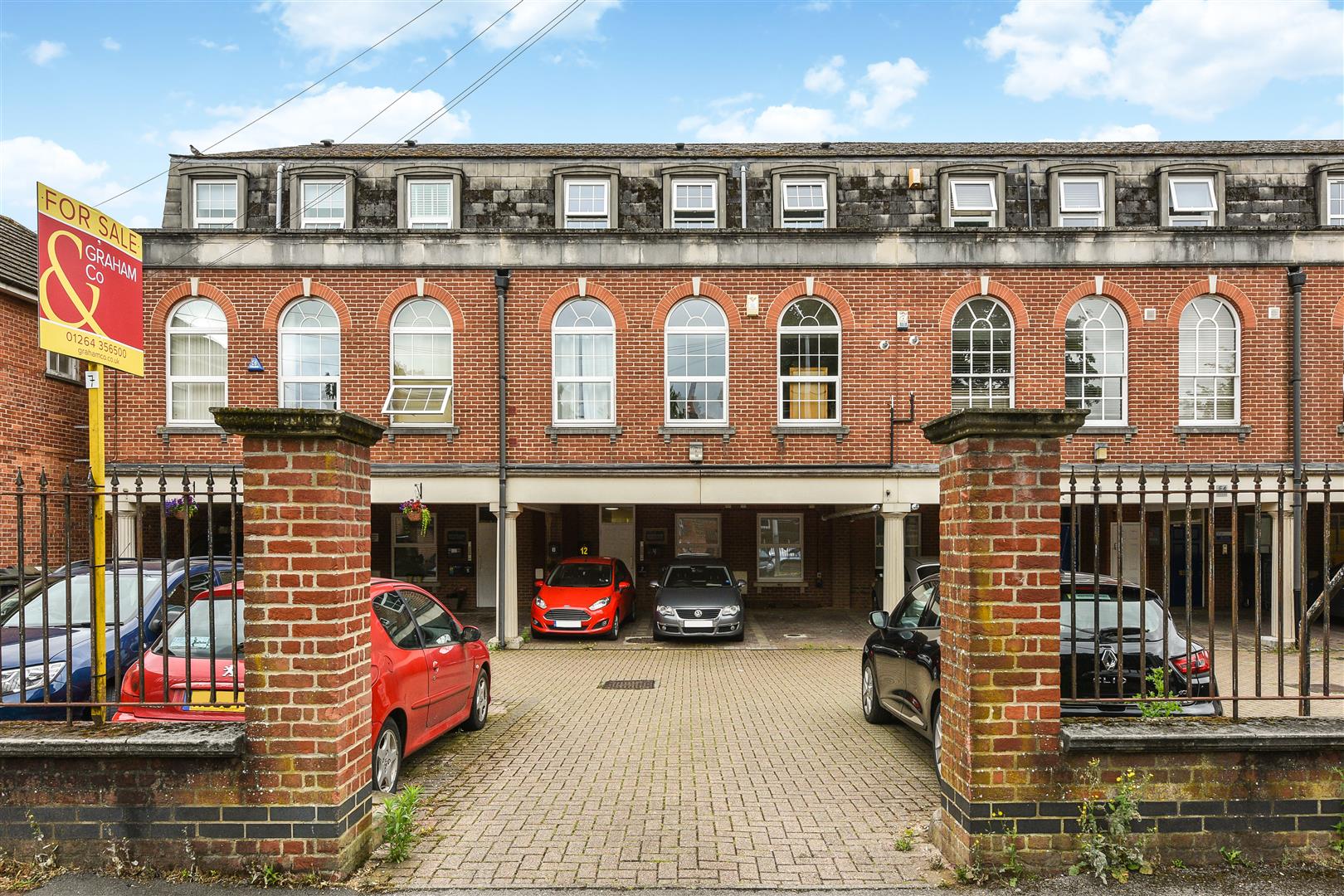 1 bedroom Flat For Sale