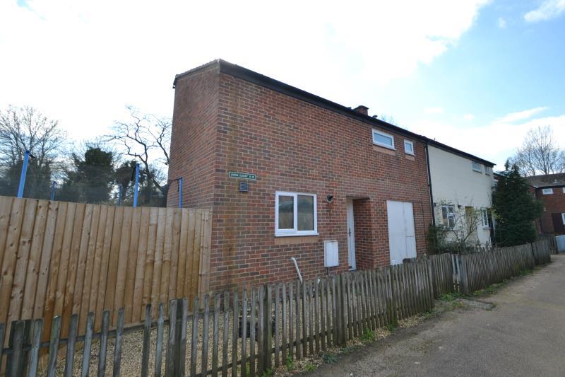 3 bedroom Terraced House To Let