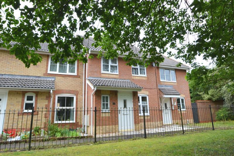 3 bedroom Terraced House To Let