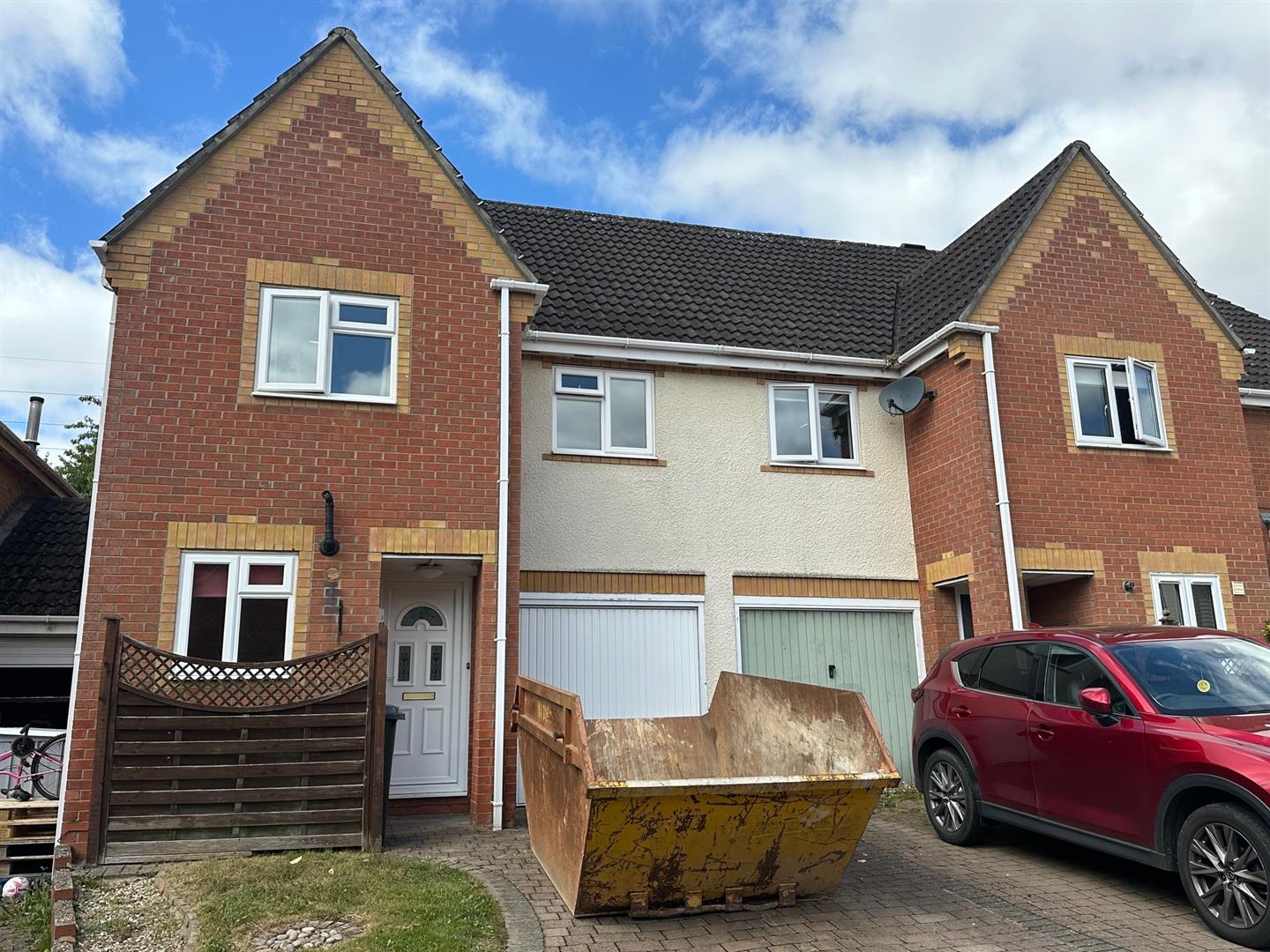 3 bedroom End of terrace house To Let