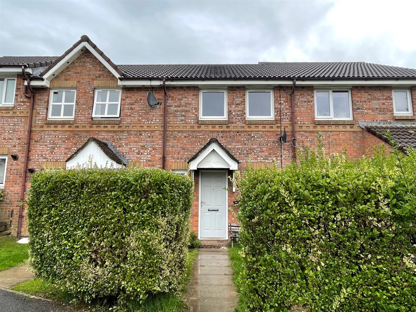 2 bedroom Terraced House To Let