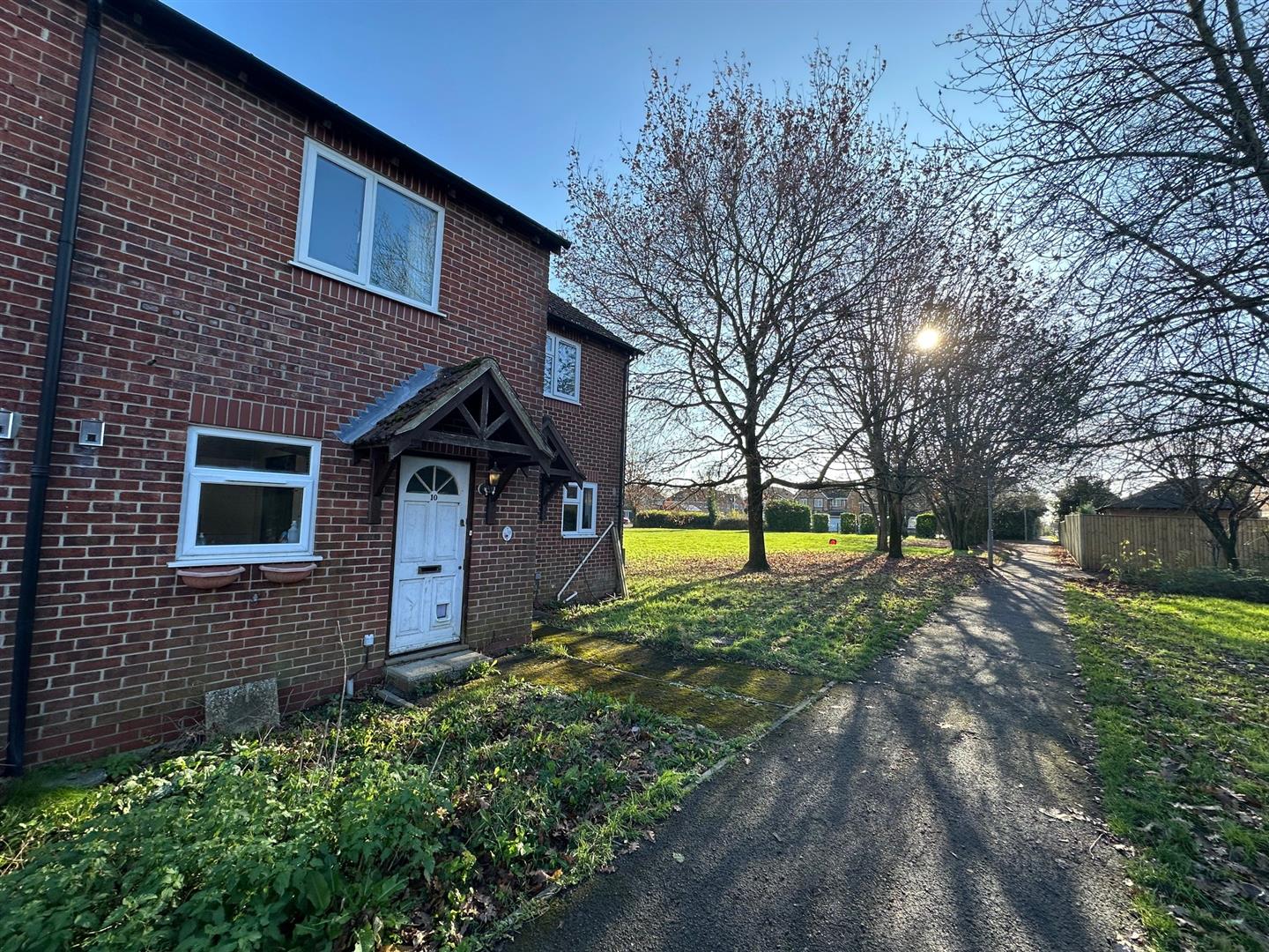 2 bedroom House (unspecified) To Let