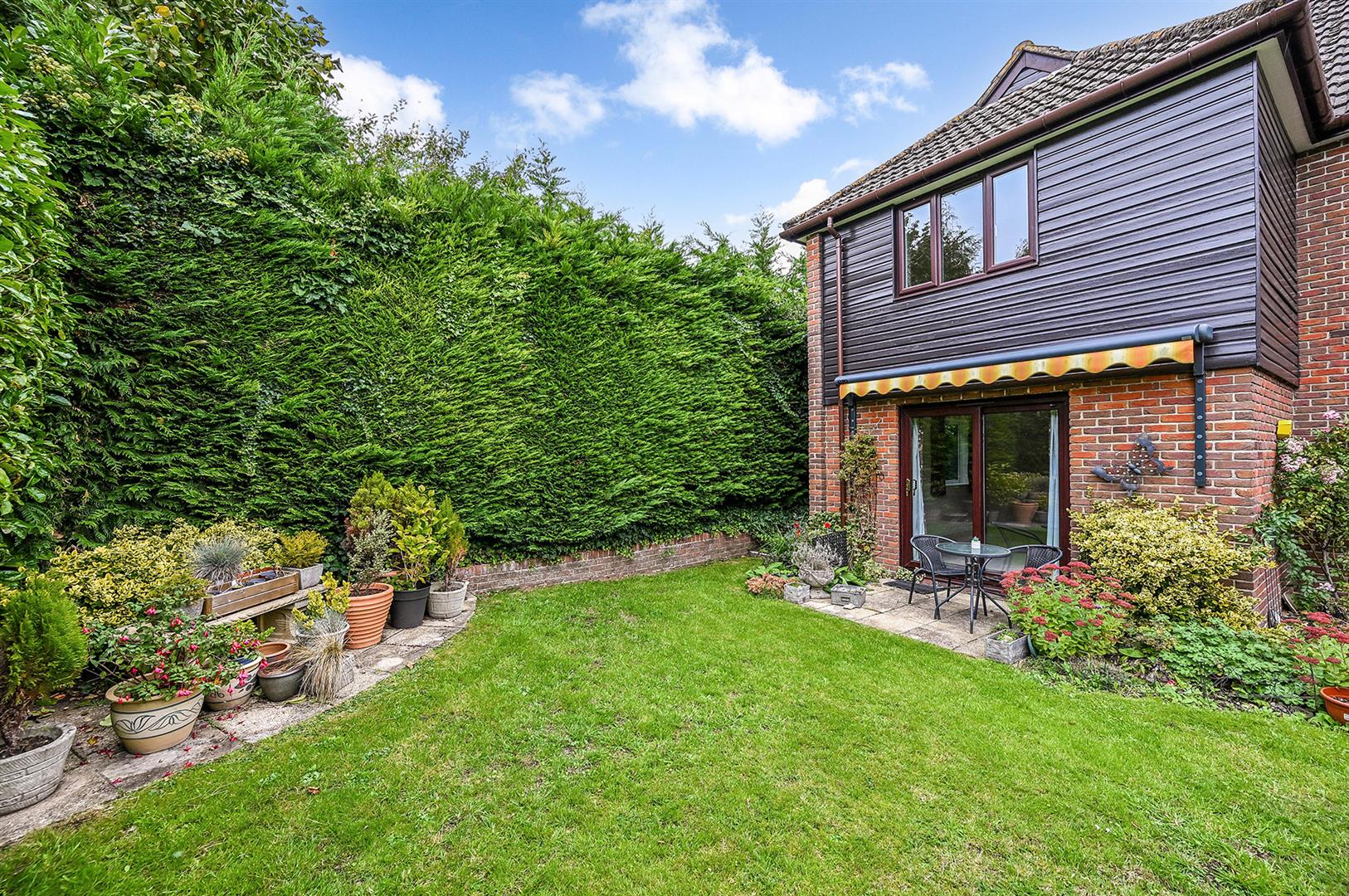 2 bedroom Cottage Under Offer