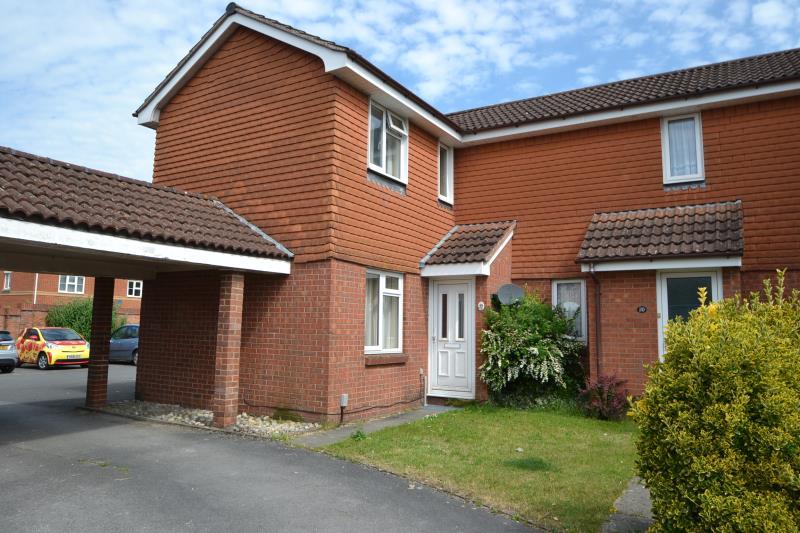 2 bedroom Terraced House To Let