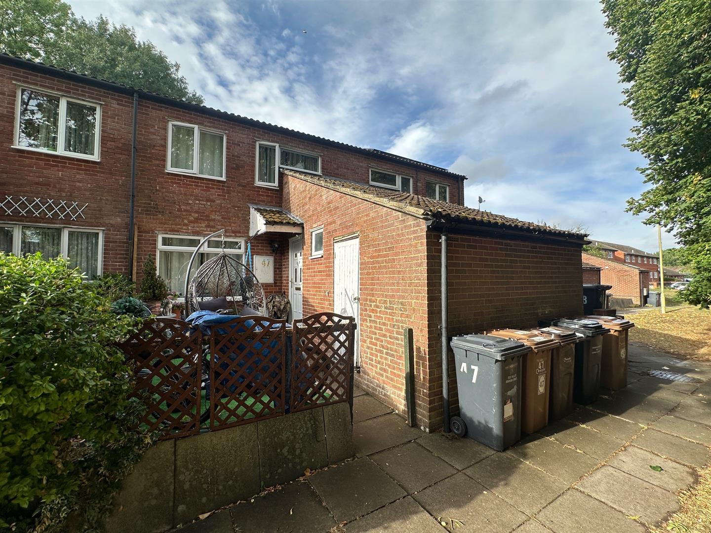 3 bedroom House (unspecified) To Let
