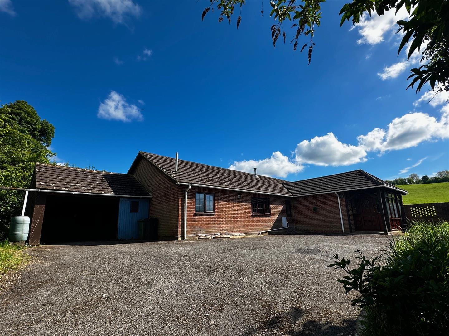 4 bedroom House (unspecified) To Let