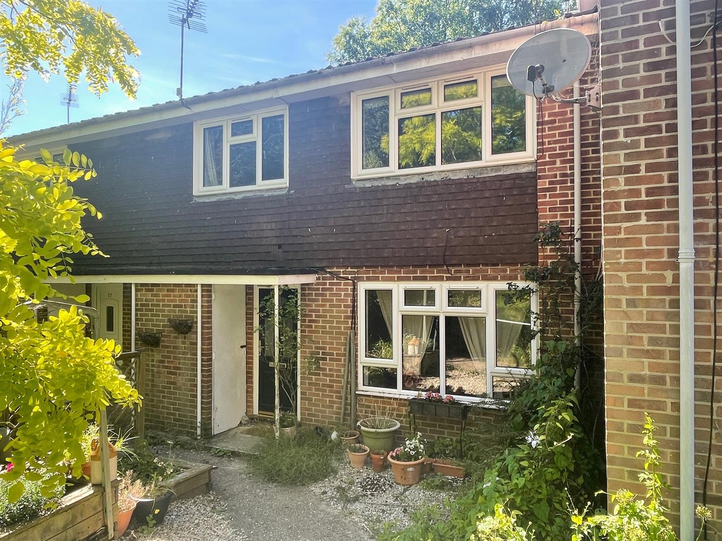 1 bedroom Flat To Let