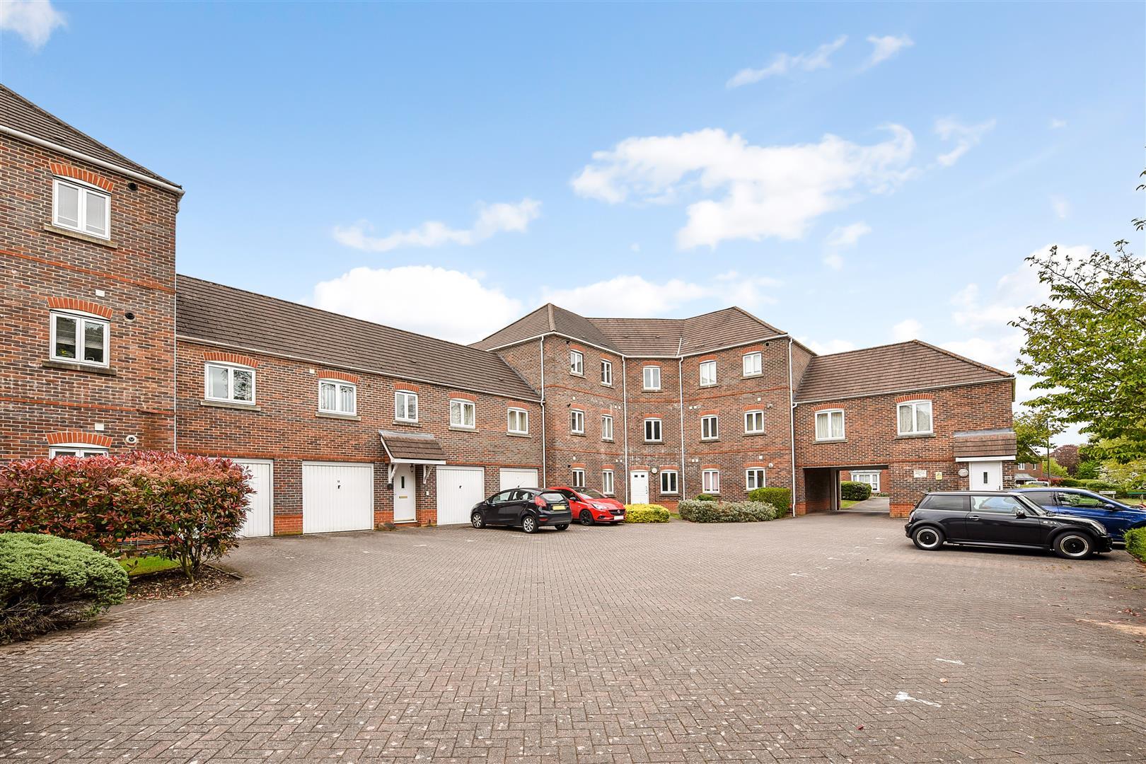 1 bedroom Flat To Let