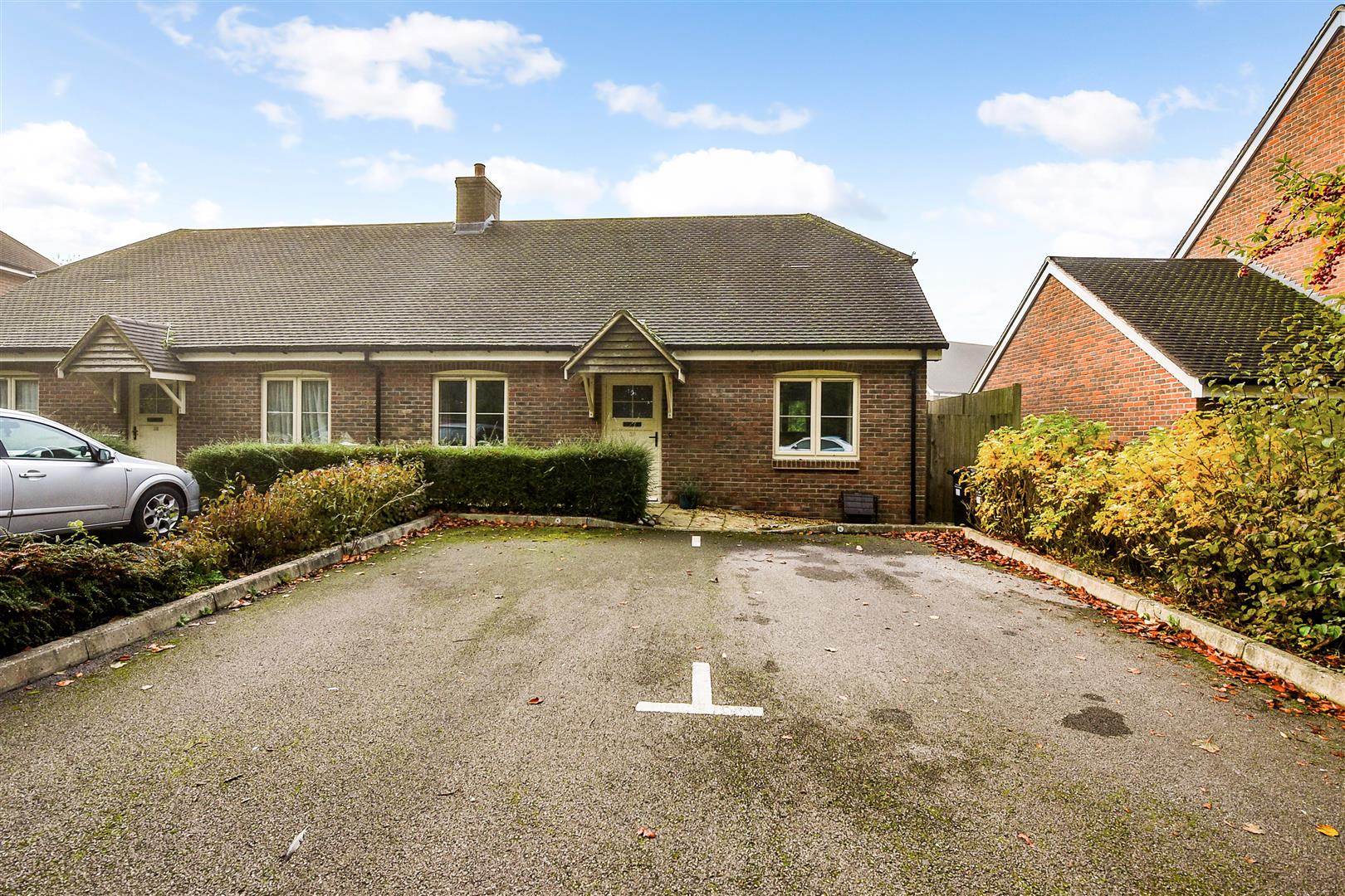 2 bedroom Detached bungalow Under Offer