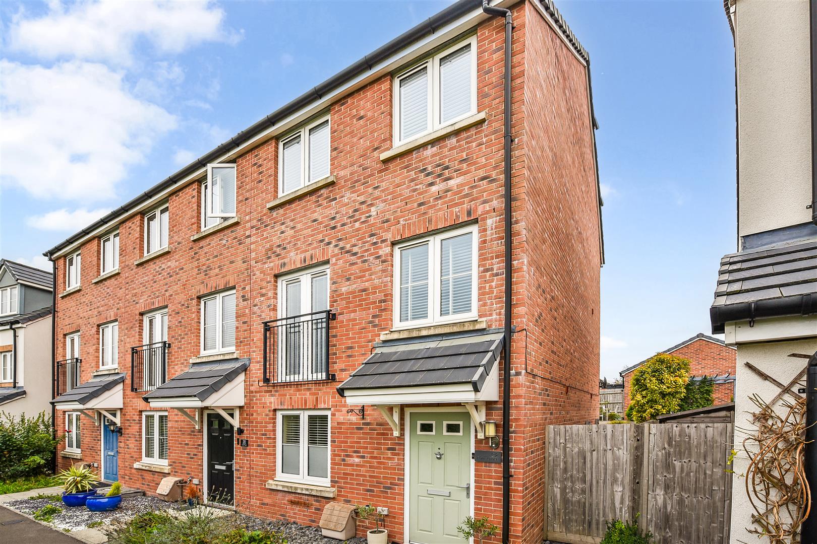 3 bedroom Town house Under Offer