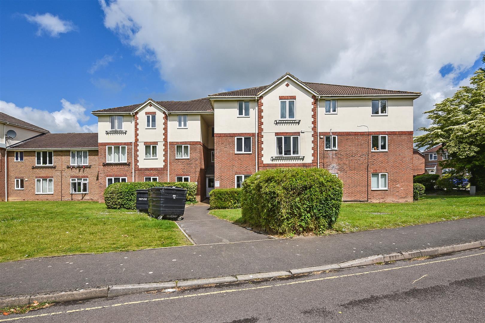 1 bedroom Flat To Let