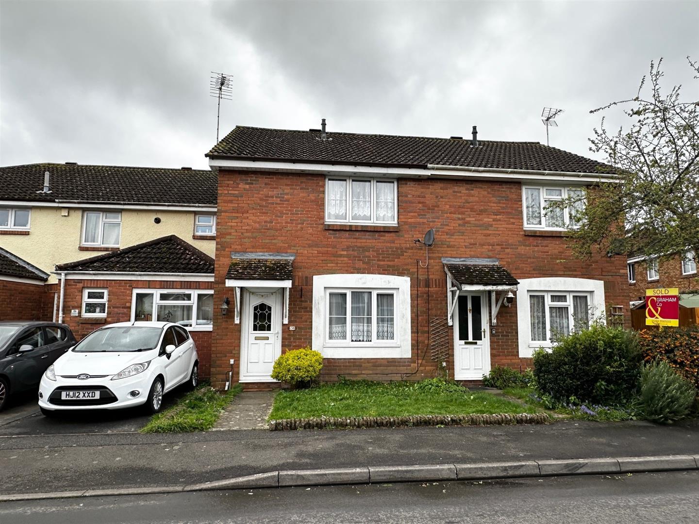 3 bedroom Terraced House To Let