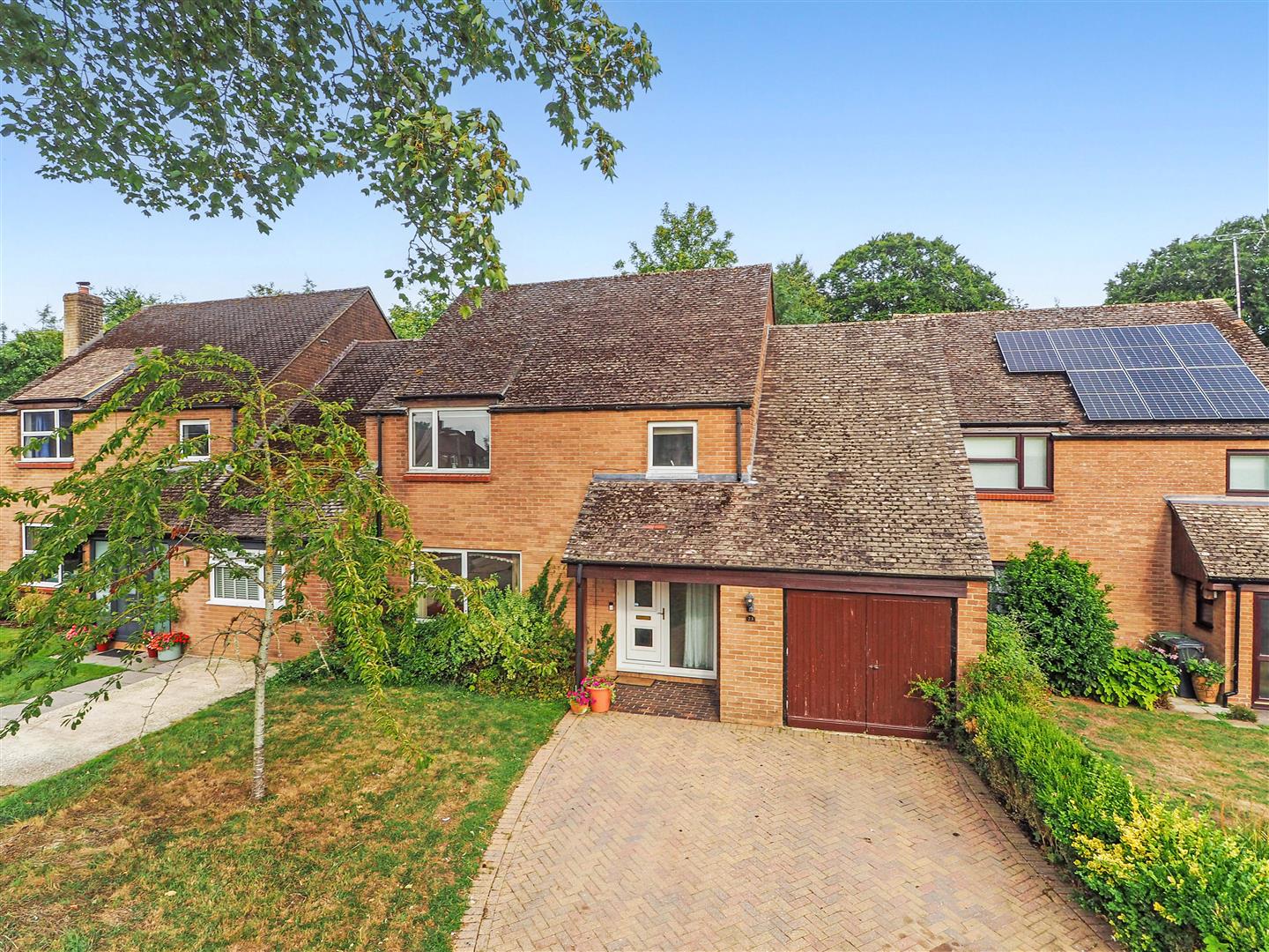 4 bedroom Link detached house Under Offer