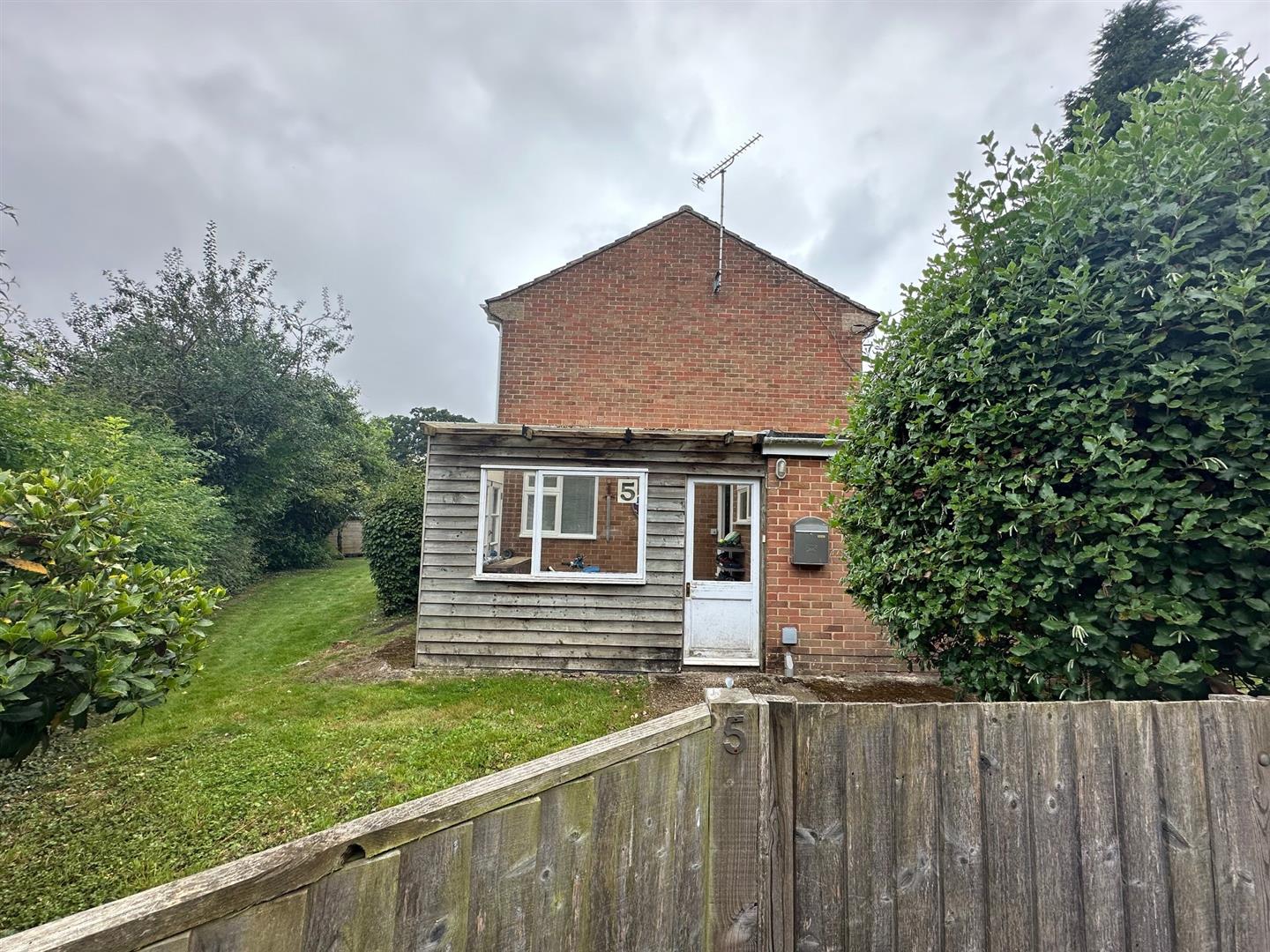 3 bedroom Detached house To Let