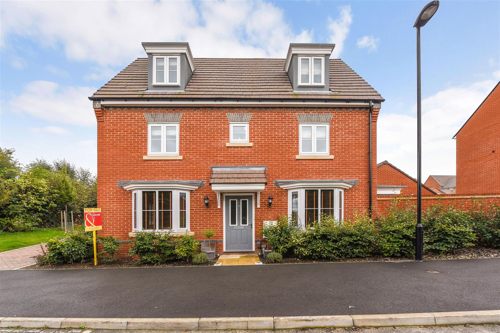 4 bedroom Detached house For Sale