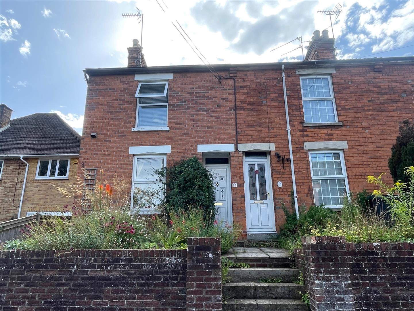 2 bedroom House (unspecified) To Let