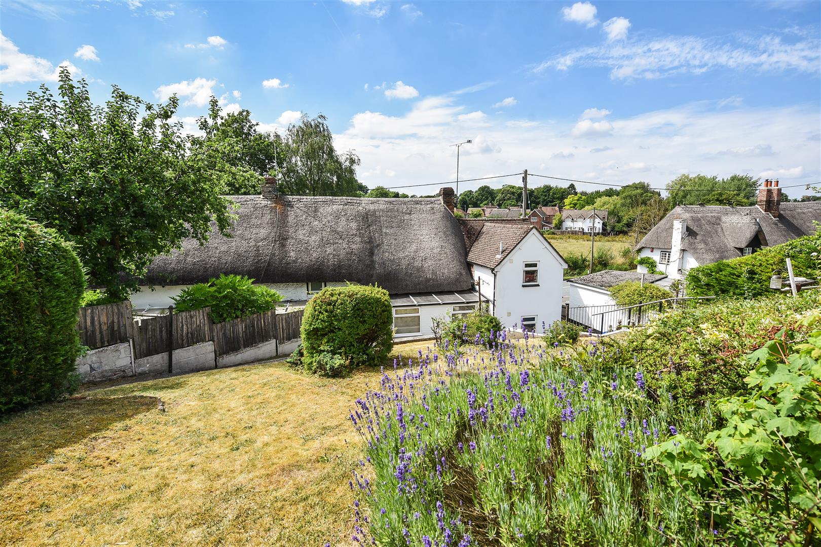 2 bedroom Cottage For Sale