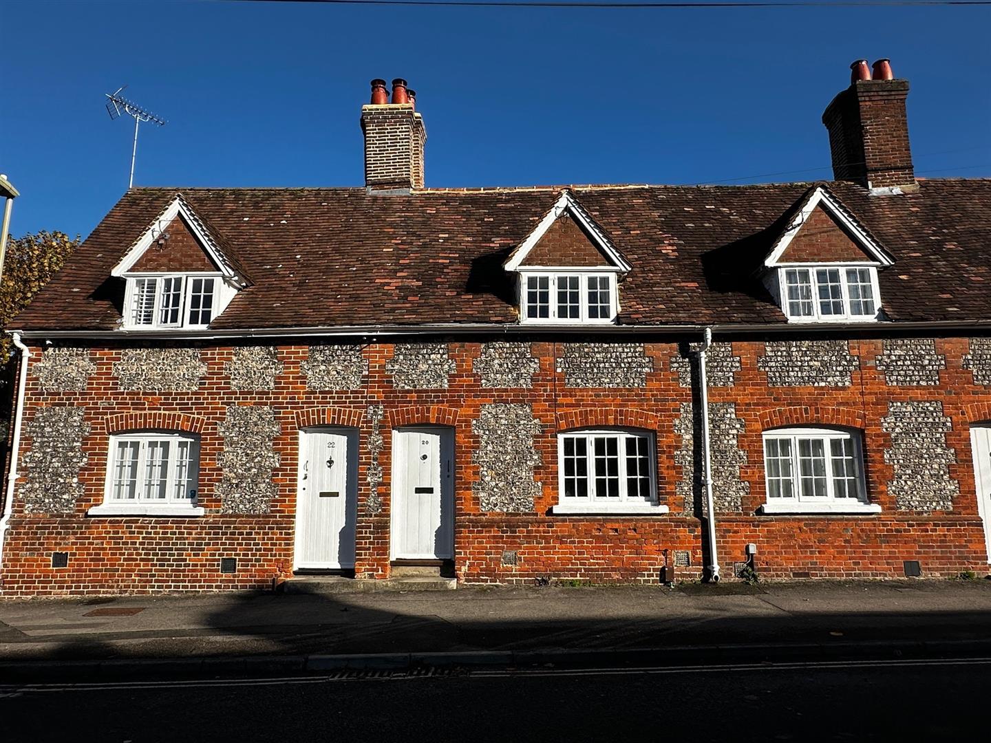 1 bedroom Cottage To Let