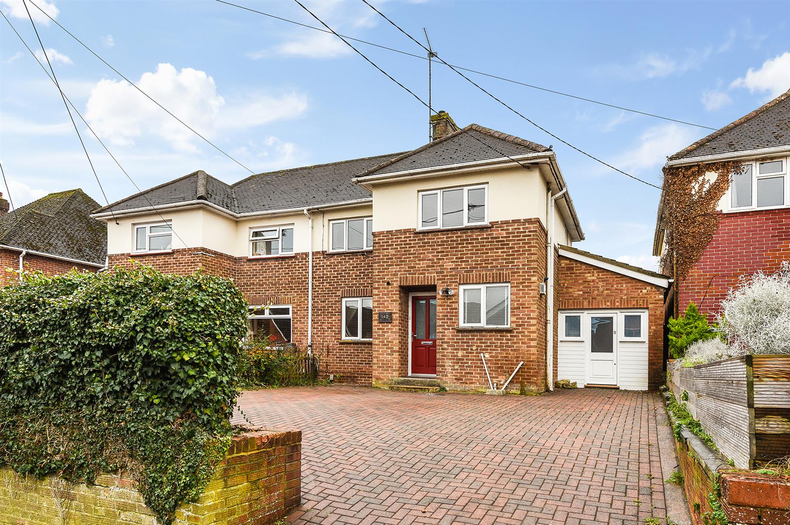 4 bedroom Semi-detached house For Sale
