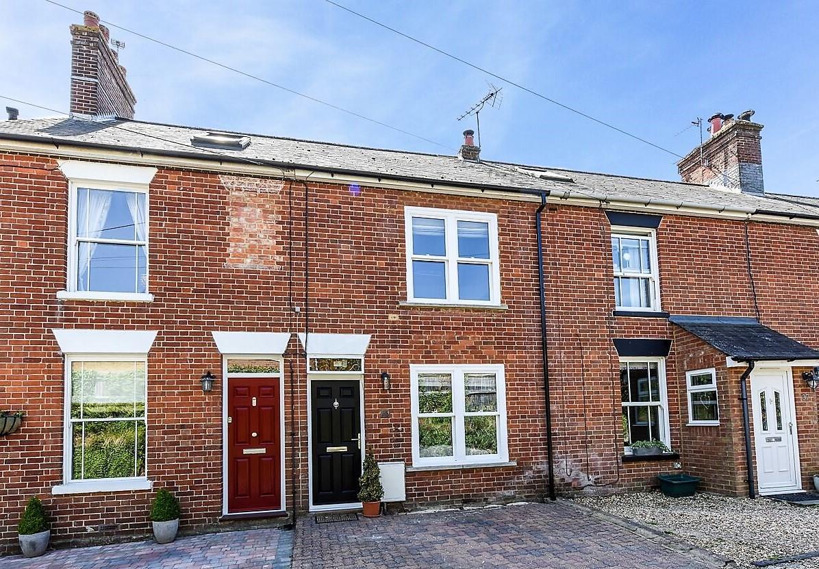 2 bedroom Cottage To Let